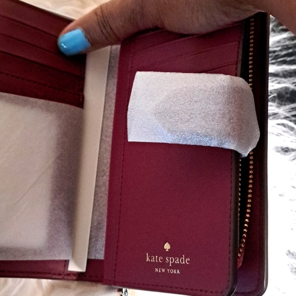 Kate Spade Staci Medium Snap Billfold - Picture 6 of 7